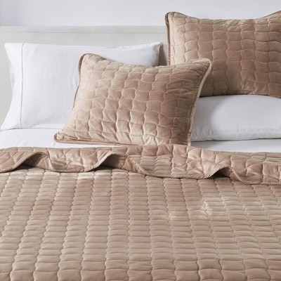 Isla Jade King/California King Stitch Velvet Quilt Bedding Set Brown