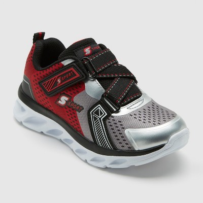 boys red athletic shoes