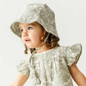 Makemake Organics Organic Baby Bucket Sun Hat Linen - Palms - 1 of 4
