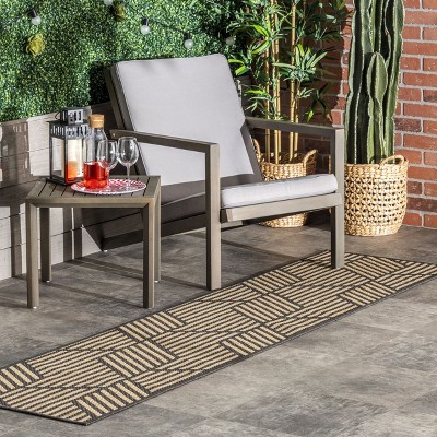 Reversible Charcoal Geometric Synthetic 25" Area Rug