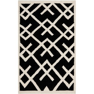 Dhurries DHU552 Hand Woven Flat Weave Indoor Rugs - Safavieh - 1 of 4
