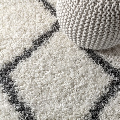 Reversible Grey/Cream Moroccan Geometric Trellis Shag Rug 4' x 6'