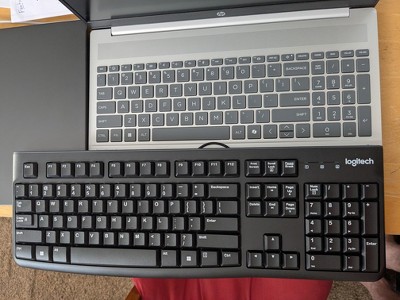 Logitech K120 Tastiera USB Cablata, Layout Arabo, Colore Nero, Cavo 1,5 M. Ricondizionata Certificata Con Garanzia 90 Giorni, Perfetta Per PC E Ufficio