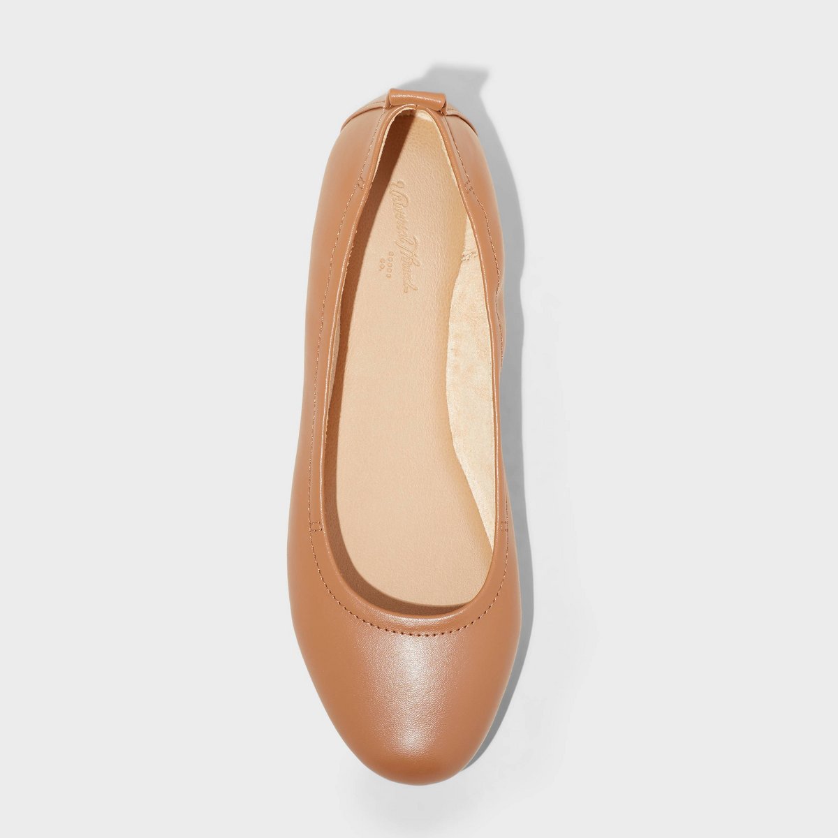 Обувь Universal Thread Women's Danielle Scrunch Ballet Flats with Memory Foam Insole - Universal Thread™ Cognac 8: Pull-On, Flexible Outsole — фото 3