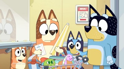 Bluey 3-in-1 Transforming Plane Resort Playset