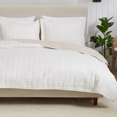 Great Bay Home Two-Tone Reversible Quilt Set With Shams