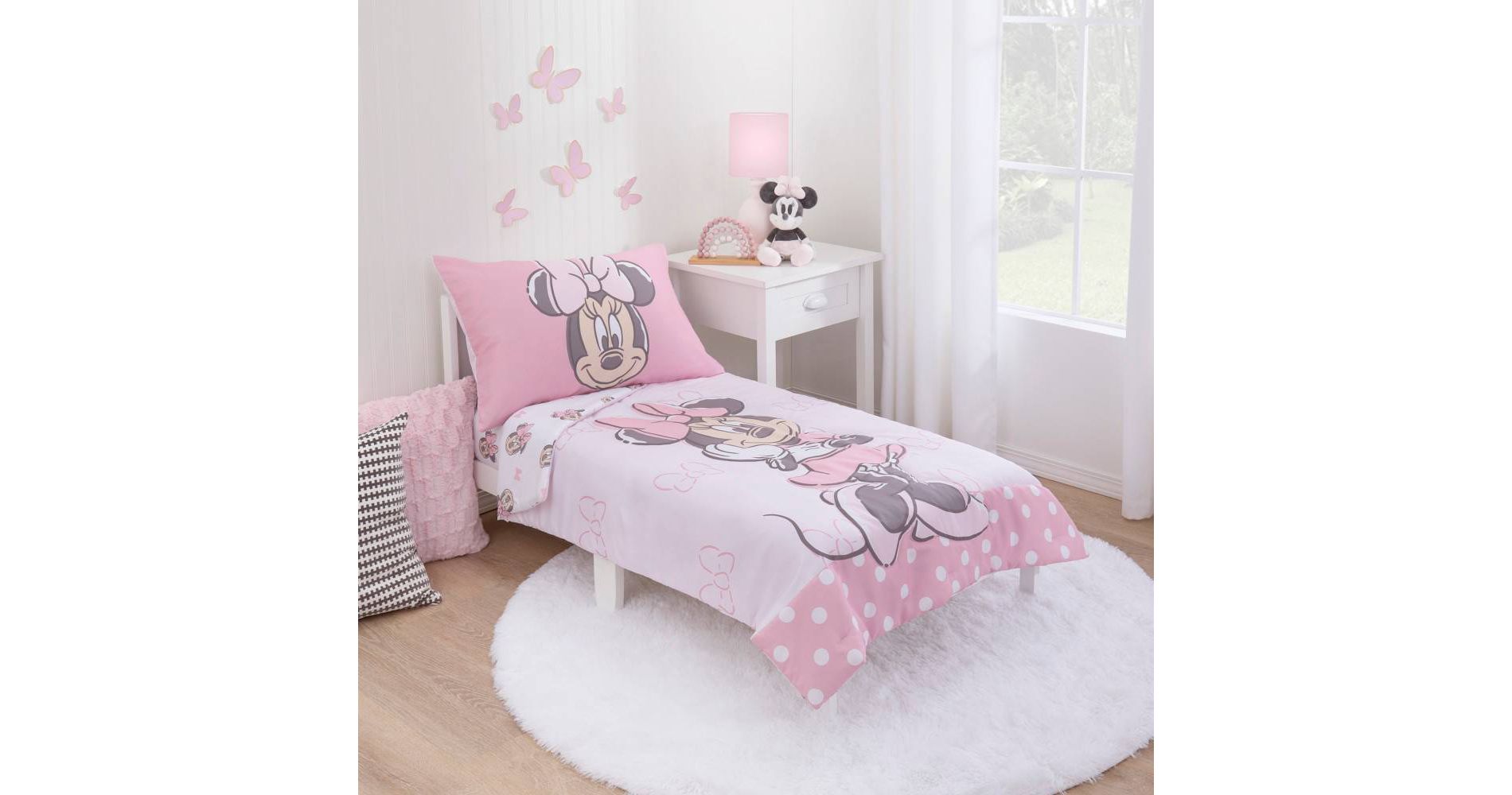 Minnie Mouse 3pc Disney Dancing Bows Toddler Comforter Bedding Set: Knitted Midweight Fabric, Classic Pattern, Standard Crib/Toddler Size