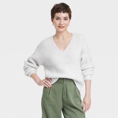 Women's V-Neck Pullover Sweater - Universal Thread™