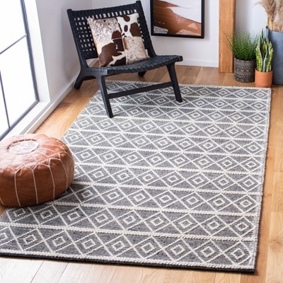 Natura 3' x 5' Ivory and Black Wool Area Rug