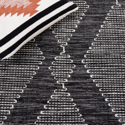 Bohemian Nomad Black and Ivory Handwoven Kilim Rug - 5' x 8'