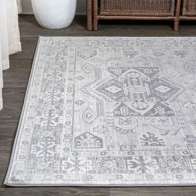 Elegant Vintage Persian-Inspired 4' x 6' Light Gray Synthetic Area Rug