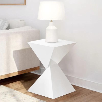 Bekrvio Acrylic Side Table