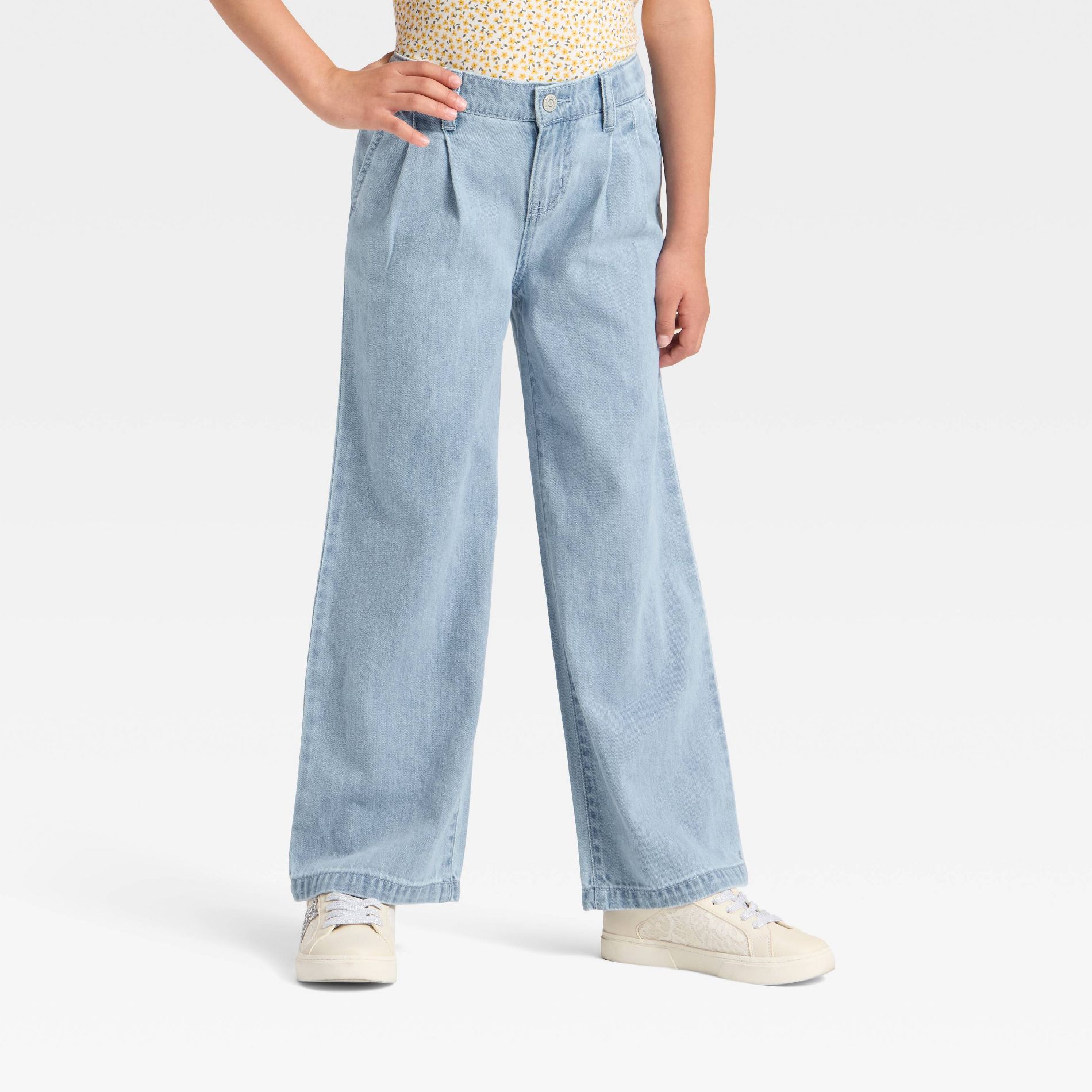 Girls' Wide Leg Jeans - Cat & Jack™ Light Wash M