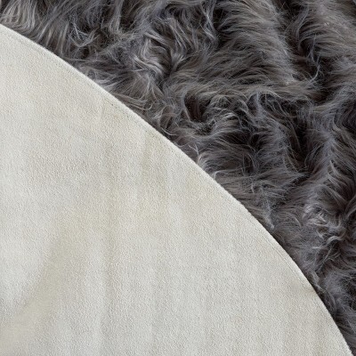 Gray Rectangular Tufted Cotton Sheepskin Fur Rug, 2' x 3'