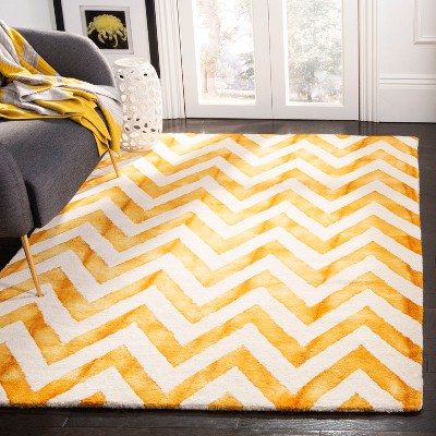 Ivory and Gold Hand-Tufted Wool Rectangular Area Rug