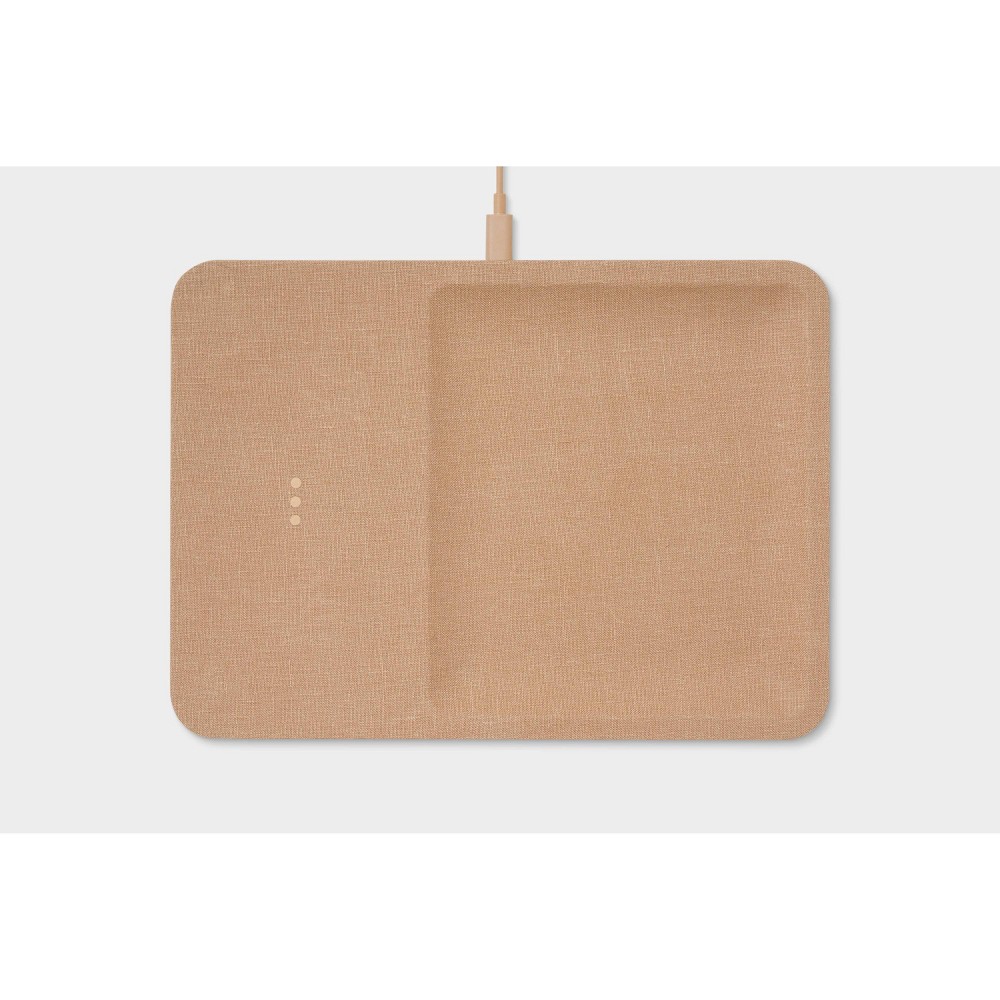 Courant Essentials CATCH:3 Single-Device Wireless Charger with Accessory Tray - Camel