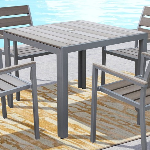 Square outdoor dining table best sale for 4