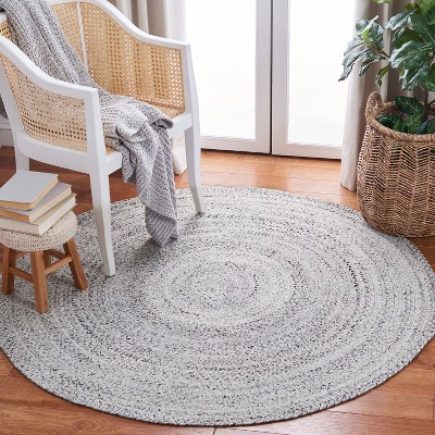 Handmade Silver and Charcoal Braided Round Synthetic Rug, 5'