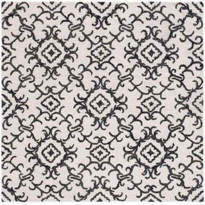 Blossom BLM104 Hand Tufted Area Rug - Safavieh