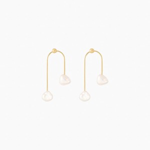 Bearfruit Jewelry Sterling Silver 18k Gold Plated Mia Cultured Pearl Earrings - 1 of 4