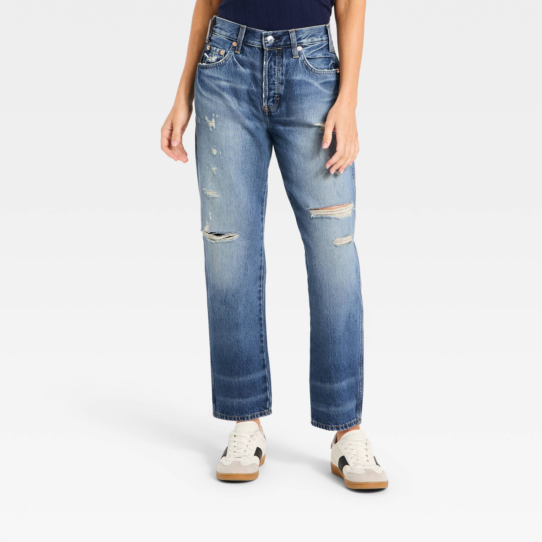 Women's Mid-Rise Boyfriend Jeans - Universal Thread™