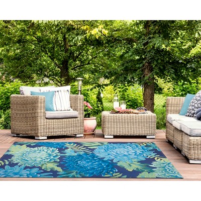 Blue Floral Synthetic Indoor/Outdoor Area Rug