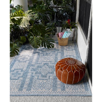 Blue Geometric Tufted Synthetic Indoor/Outdoor Rug 2' x 3'