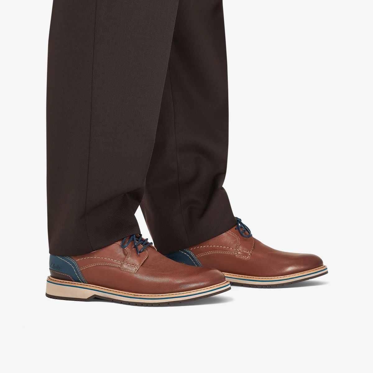 Clarks Mens Monahan Plain Tan Leather Shoes - thumbnail 2