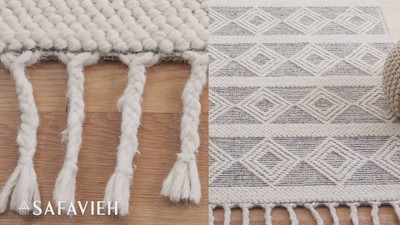Artisan-Crafted Natura 6' Square Hand-Tufted Wool Rug in Ivory & Black