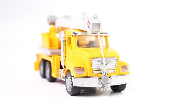 DRIVEN by Battat &#8211; Crane Truck &#8211; Micro Series, 2 of 11, play video