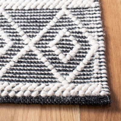 Natura 3' x 5' Ivory and Black Wool Area Rug