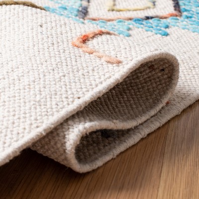Bohemian Ivory Wool Handwoven Kilim Area Rug - 5' x 8'