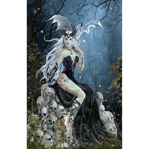 Sunsout Mad Queen 1000 pc Halloween Jigsaw Puzzle 67603 - 1 of 4
