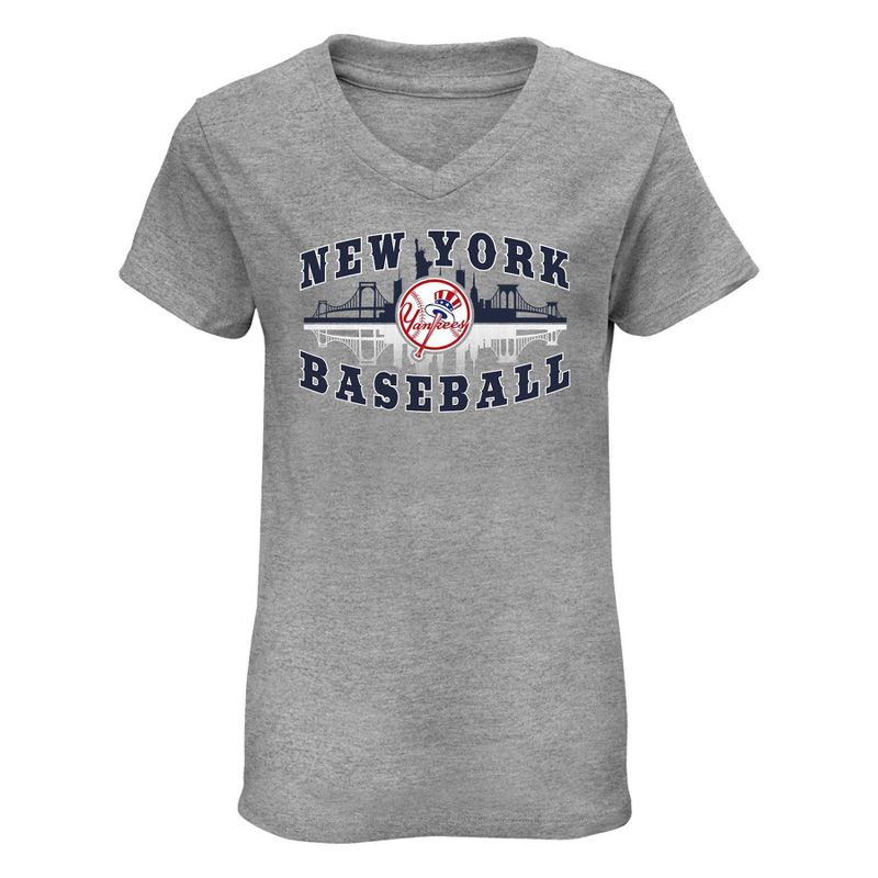 MLB New York Yankees Girls&#39; V-Neck T-Shirt, 1 of 2