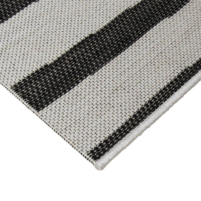7&#39;10&#34;x10&#39; Mod Directional Lines Outdoor Rug Black - Threshold&#8482;, 2 of 4