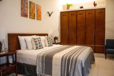 Guest review image 1 of 2, zoom in