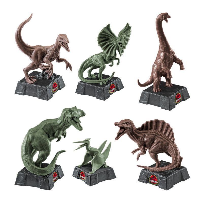 The Noble Collection Jurassic Park Collector Chess Set , 3 of 6