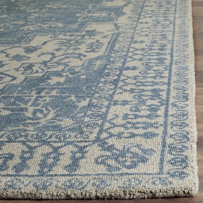 Ivory and Turquoise Hand-Tufted Wool Area Rug, 3' x 5'