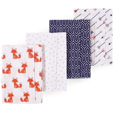 woodland foxes