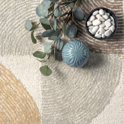 Beige and Light Gray Geometric Wool Tufted Area Rug, 5' x 8'
