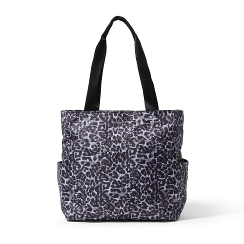 Baggallini leopard print discount bags