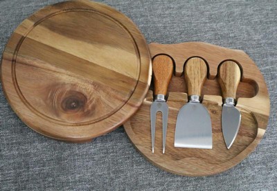Vintorio Round Wooden Cheese Board with Handle and Cheese Knives
