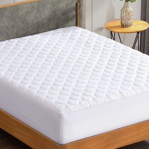 Mattress Pad - Soft and Hypoallergenic  - Thick and Odorless Polyester Filling - 152 Thread Count - 1 of 4