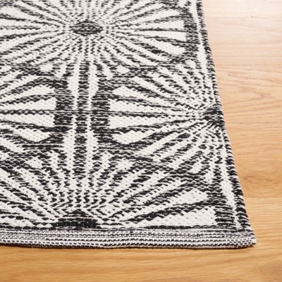 Montauk Off-White and Black Hand Woven Cotton Rug