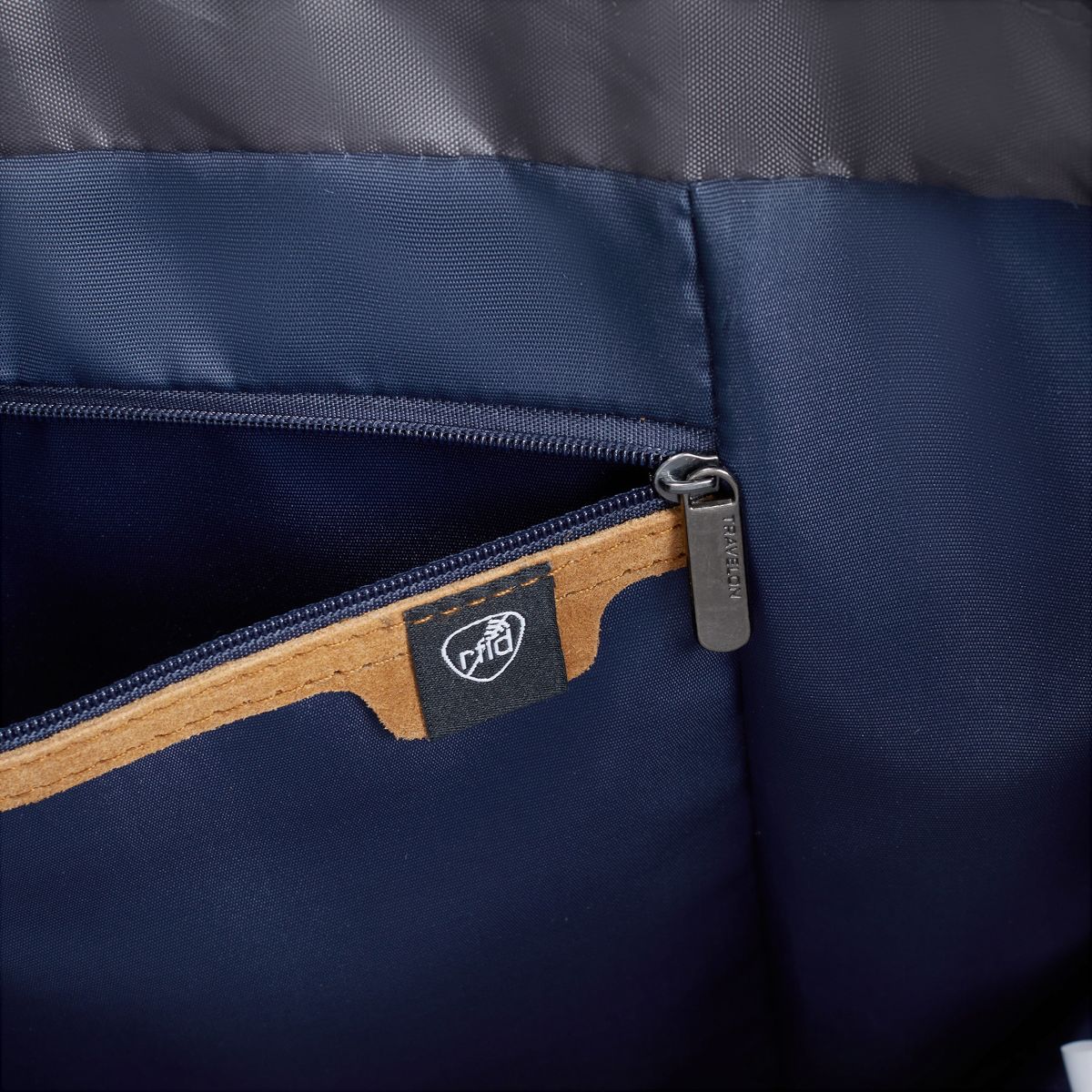 Travelon Transit Overszed Tote - thumbnail 5