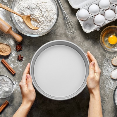 Last Confection 8.5" Round Aluminum Cake Pan