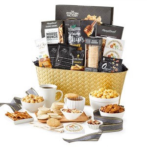 GreatFoods Majestic Grandeur Gourmet Gift Basket - Supreme - 1 of 3