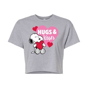 Women's - Peanuts - Snoopy Hugs And Kisses Cropped Graphic T-Shirt - 1 of 4