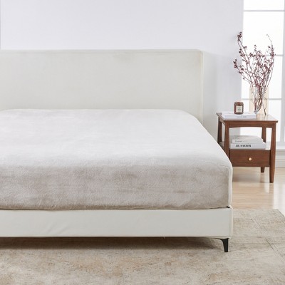 Velvet Plush Fitted Sheet 12"-14" Pocket Depth - Great Bay Home