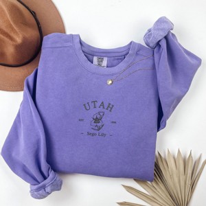 Simply Sage Market Embroidered Utah Sego Flower Garment Dyed Sweatshirt - 1 of 4
